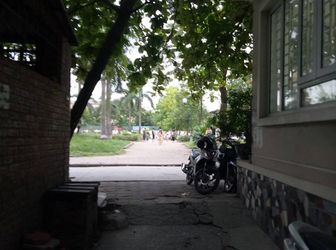 Nhà Phố Nguyễn Lương Bằng, Cạnh Vườn Hoa