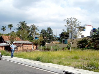 Đất Thổ Cư Xây Trọ  Đường Tỉnh Lộ 10,Gần Khu Công Nghiệp Tân Đô,Shr,Giá 230 Triệu.