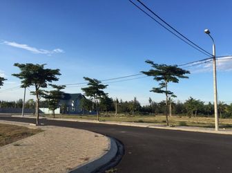 Bans Đất Kề FPT City - Mặt Sông 490tr