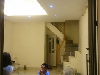Nhà Lô Góc 4 Tầng 30m2, 70m Đến Phố Hào Nam, Giá Chỉ 2.9 Tỷ