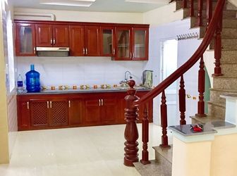 Nhà 4 Tầng Độc Lập, Ngay Gần Mặt Đường Thiên Lôi, Đông Nam, Giá 1.39 Tỉ  (TL).