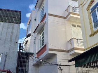 Nhà 4 Tầng Độc Lập, Ngay Gần Mặt Đường Thiên Lôi, Đông Nam, Giá 1.39 Tỉ  (TL).