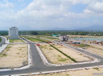 Đất Bán Cách Mặt Sông 100m Giá 4tr/M2 Bao Sổ - Cách Tttm 50m. Lh 0935 571 573