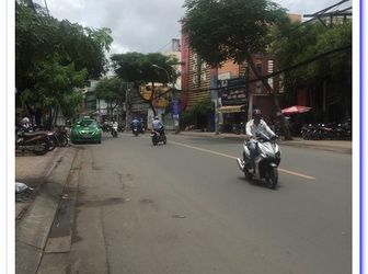 Mặt Tiền Mới Xây Tân Sơn Nhì Lửng+4 Lầu+Hầm_DT:4x20m-Giá 13,5 Tỷ