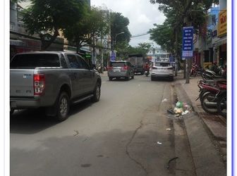 Mặt Tiền Mới Xây Tân Sơn Nhì Lửng+4 Lầu+Hầm_DT:4x20m-Giá 13,5 Tỷ