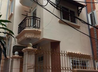 Bán Nhà Lô Góc Minh Khai 40m2, Hiện Đại, Ngõ 3m, An Sinh Tốt.