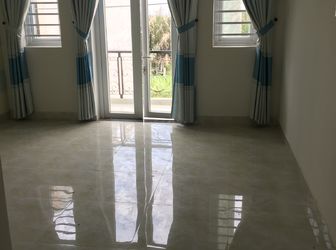 Nhà 1 Trệt 2 Lầu Tấm Đúc, Tổng Dt 160m2 Gần Cao Đẳng Công Thương, Shr, Nhà Hoàn Công