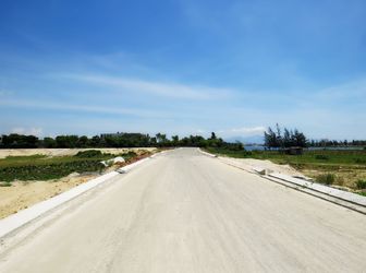 640 Triệu Lô Đất Sát Sông Cổ Cò Liền Kề Fpt City 0947831903