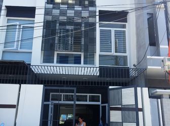 Bán Nhà 3 Tầng Mới 100% Đặng Huy Tá Cách Biển 500M