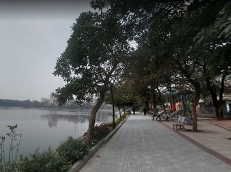 Bán Nhà Mặt Hồ Xã Đàn, Mặt Phố Trần Hữu Tước, 60M2, Đang Kinh Doanh Tốt, Giá 4 Tỷ.