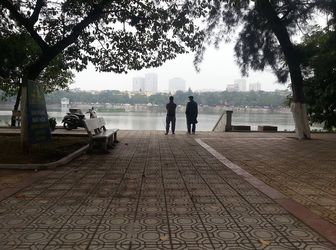 Bán Nhà Mặt Hồ Xã Đàn, Mặt Phố Trần Hữu Tước, 60M2, Đang Kinh Doanh Tốt, Giá 4 Tỷ.