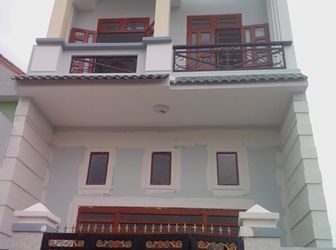 Bán Nhà Phú Hòa Ba Mặt Tiền 6M Sổ Riêng, Thổ Cư 100% Gần Sân Banh Gò Đậu, Thủ Dầu Một