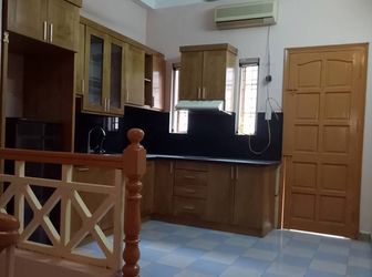 Phân Lô Thái Hà, 40m2, 4 Tầng, Ôtô Đỗ Cửa, Kinh Doanh, 6.9 Tỷ.	