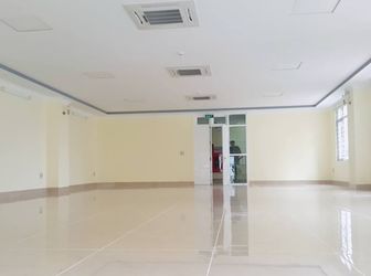 Duy Nhất 1 Sàn Cần Cho Thuê Gấp Tại 116 Vũ Trọng Phụng, Thanh Xuân Giá Cực Sốc