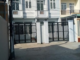 Bán Nhà Xây Mới 100% Đường Nguyễn Hữu Trí Bình Chánh 450 Triệu Sổ Hồng Riêng