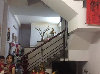 Bán Nhà Đẹp Hoàng Văn Thụ 5 Tầng Chỉ 3.8 Tỷ Xem Là Mê.