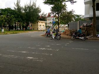 Đất Mặt Tiền Đs 6 ( Rộng 30M), Dt 7X27M, Giá Chỉ 25,5 Triệu/m2, Dân Đông, Lh Minh: 091.898.44.38