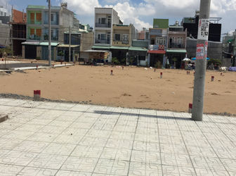 Đất Quận 9,đường 990 Phú Hữu Giáp Quận 2,58M2= 4Mx14,5M,shr,đường 20M,1 Tỷ 421 Triệu,lh 0903589384