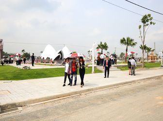 Cần Bán Lô Đất Cát Tường Phú Sinh, Diện Tích 100M2 View Kênh Cực Đẹp