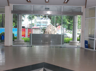 Cho Thuê Văn Phòng Tầng 3 Diện Tích 40M2, Mặt Phố Khu Ngã Tư Sở.