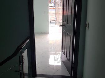 Bán Nhanh Nhà 1 Trệt 1 Lầu Ngay Cầu Vượt Linh Xuân, Cách Khu Chế Xuất Linh Trung 100M, Thủ Đức