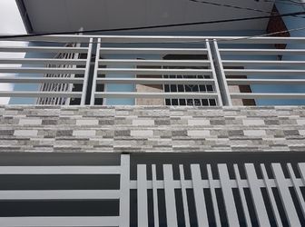 Bán Nhanh Nhà 1 Trệt 1 Lầu Ngay Cầu Vượt Linh Xuân, Cách Khu Chế Xuất Linh Trung 100M, Thủ Đức