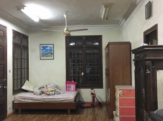 Bán Nhà Lê Trọng Tấn  60M, 5 Tầng 5  Tỷ Có Gara Oto 7 Chỗ.