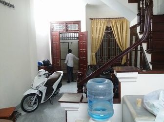 Bán Nhà Hào Nam, 35m*4 Tầng, Mt 4m, Cách Phố 10m, Ngõ Thông Giá Sốc