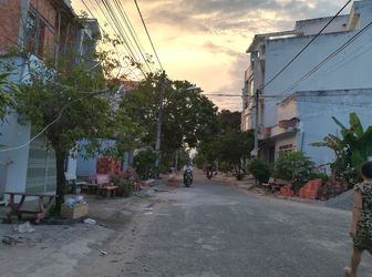 Bán Nhà 1 Trệt 2 Lầu Kdc 91B - Dt 120M2 - Giá 3 Tỷ 500 Triệu - Hướng Tb - Lg 12M - Lh 098618483