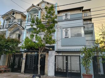 Bán Nhà 1 Trệt 2 Lầu Kdc 91B - Dt 120M2 - Giá 3 Tỷ 500 Triệu - Hướng Tb - Lg 12M - Lh 098618483