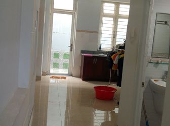 Nhà 1 Trệt 2 Lầu Đường Nguyễn Văn Tăng, Ngay Cạnh Chợ Long Thạnh Mỹ