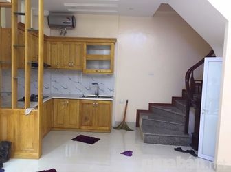 Nhà Trường Chinh 34M2 X 5 Tầng Giá: 4.5 Tỷ, Lối Vào Rộng Rãi, An Ninh Tốt, Sổ Đỏ Chính Chủ.