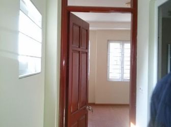 Nhà Trường Chinh 34M2 X 5 Tầng Giá: 4.5 Tỷ, Lối Vào Rộng Rãi, An Ninh Tốt, Sổ Đỏ Chính Chủ.