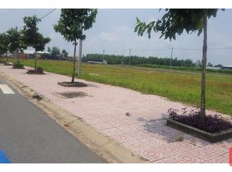 Bán Đất Vòng Xoay 60M,  Sổ Hồng Thổ Cư Riêng Lh 0965656188