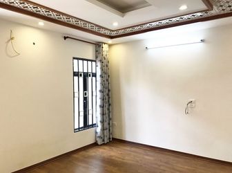 Cho Thuê Mặt Bằng Kinh Doanh Văn Phòng Phố Chùa Láng 75M2 X 4.5 Tầng, Mt 4.7M