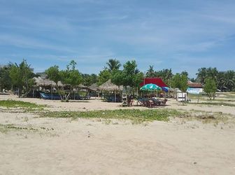 Cần Bán 5 Lô Đất Thích Hợp Làm Home Stay Cách Bãi Tắm Biển 600M, Cạnh