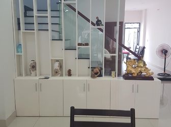 Tôi Cần Bán Gấp Nhà 1 Trệt 2 Lầu Đường Hoàng Hữu Nam,Q9