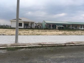 Đất 3 Mặt Tiền, Khu Ven Sông, Cạnh Biển, Đối Diện Hồ Đường 33M 