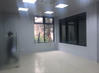 Cho Thuê Mặt Bằng , Văn Phòng Có View Đẹp Tại Phố Chùa Láng Lh 01669118666