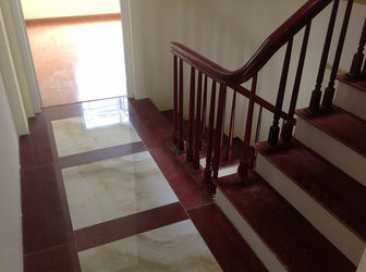 Cách Một Nhà Ra Phố Lớnthái Hà 54 M2, 5.6 Tỷ. Lh 0964533324.