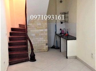 Bán Nhà Đẹp 4 Tầng, Ô Tô, Phân Lô Tôn Thất Tùng, Giá 2.35 Tỷ.