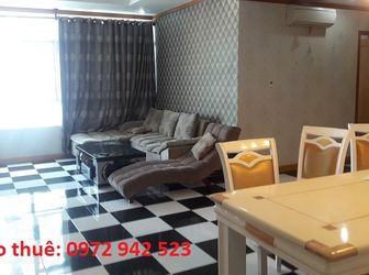 Căn Hộ 3 Phòng Ngủ Kèm Nội Thất Đầy Đủ Cho Thuê Tại Phú Hoàng Anh