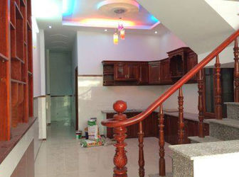 Bán Nhà Đang Cho Thuê, Diện Tích 4x16m, Đẹp, Đang Cho Thuê 8 Tr/tháng, Mặt Tiền 8m