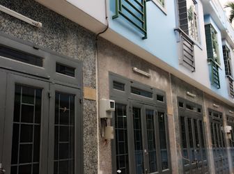 Bán Dãy Nhà Phố 05 Căn Mới Gần Ngã Tư Ga , Hẻm Ôtô 5M Đường Thạnh Xuân 650Tr, Vị Đẹp Tại Q.12.