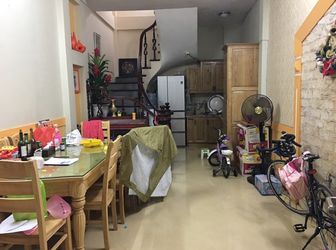 Cần Bán Nhà Phố Trương Định, 32Mx5 Tầng, Mt 4M, Ngõ Ô Tô, Chỉ 3.4 Tỷ.