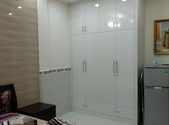 Bán Nhà Hxh Đậu Trước Nhà Đường Trần Hữu Trang. Lưu Thông Ra Được Nhiều Đường Lớn. Vị Trí Đẹp.