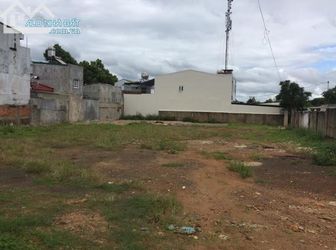 Đất Mặt Tiền Đường Lê Công Kiều