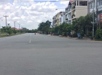 Đất Mt Chợ Đầu Mối,hóc Môn,5X18,shr,750Tr,lh 0906.780.462