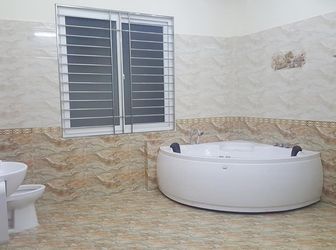 Bán Nhà Phân Lô Phố Nguyên Hồng Quận Đống Đa, 50M2, 5 Tầng Mới Đẹp, Ngõ Ô Tô-Kinh Doanh, 11.6 Tỷ.