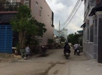 Bán Nhà 1 Trệt 2 Lầu Đường Tx33 Có Shr 